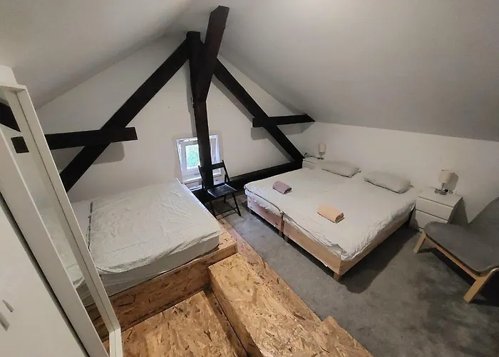 Hiša za goste Unique Vila Veselova, Center 4*